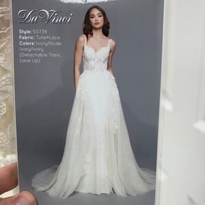 DaVinci 50738 Ivory Tulle Lace Gown size 10 with over skirt